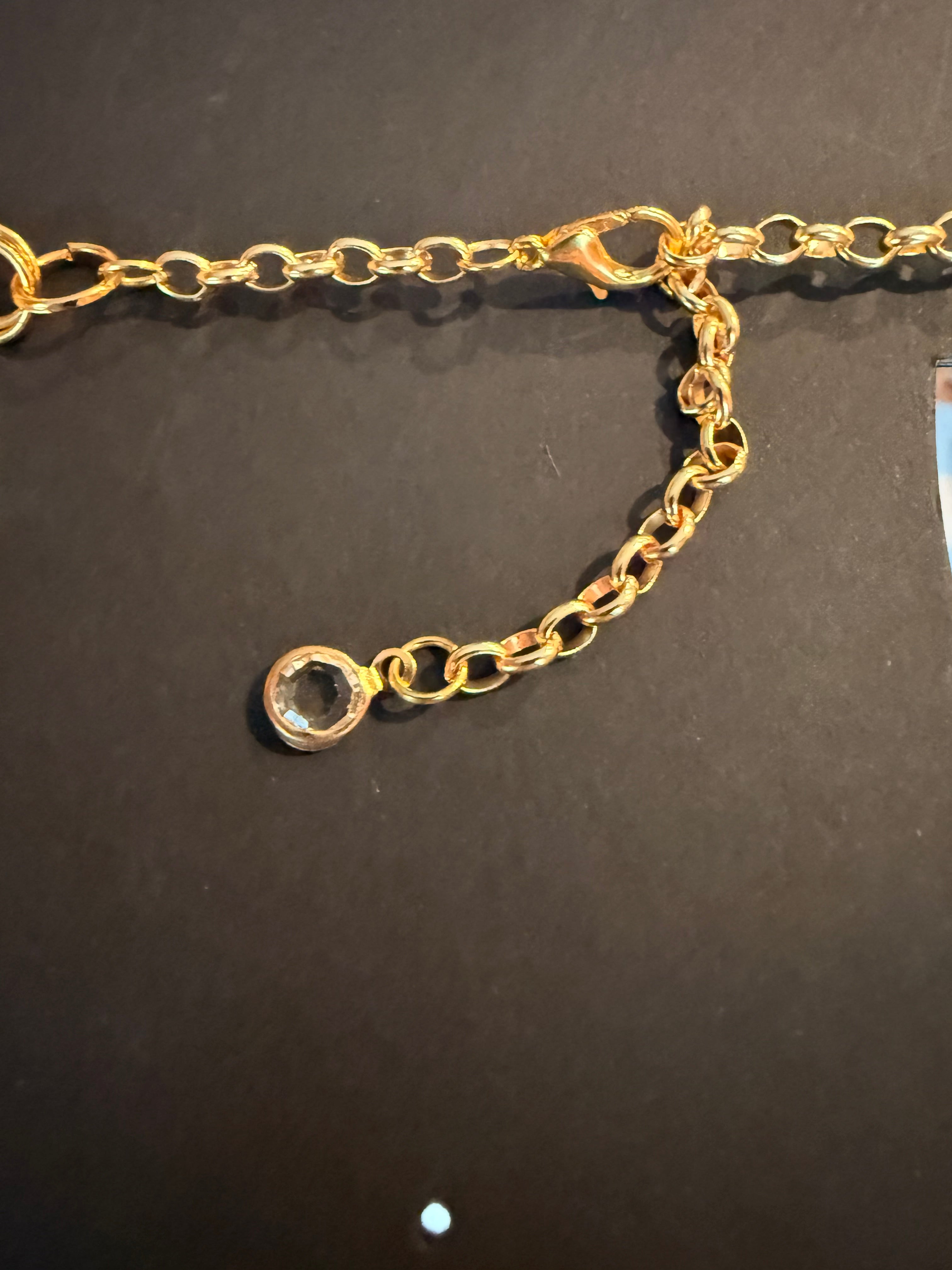 Chainmail gold necklace with crystal charm